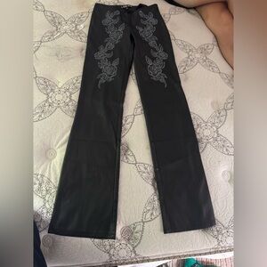 I AM GIA size small never worn in perfect condition